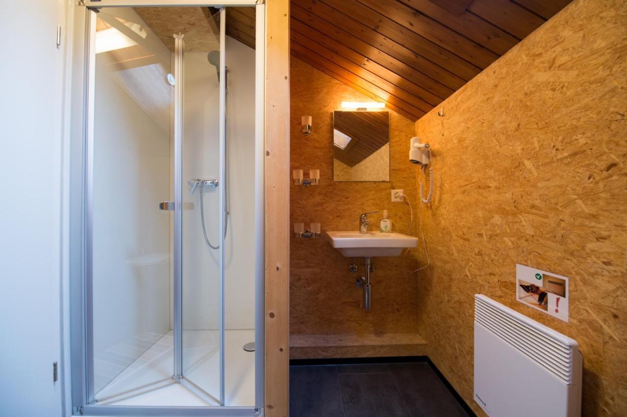 Sust Lodge Am Gotthard Hospental Bilik gambar