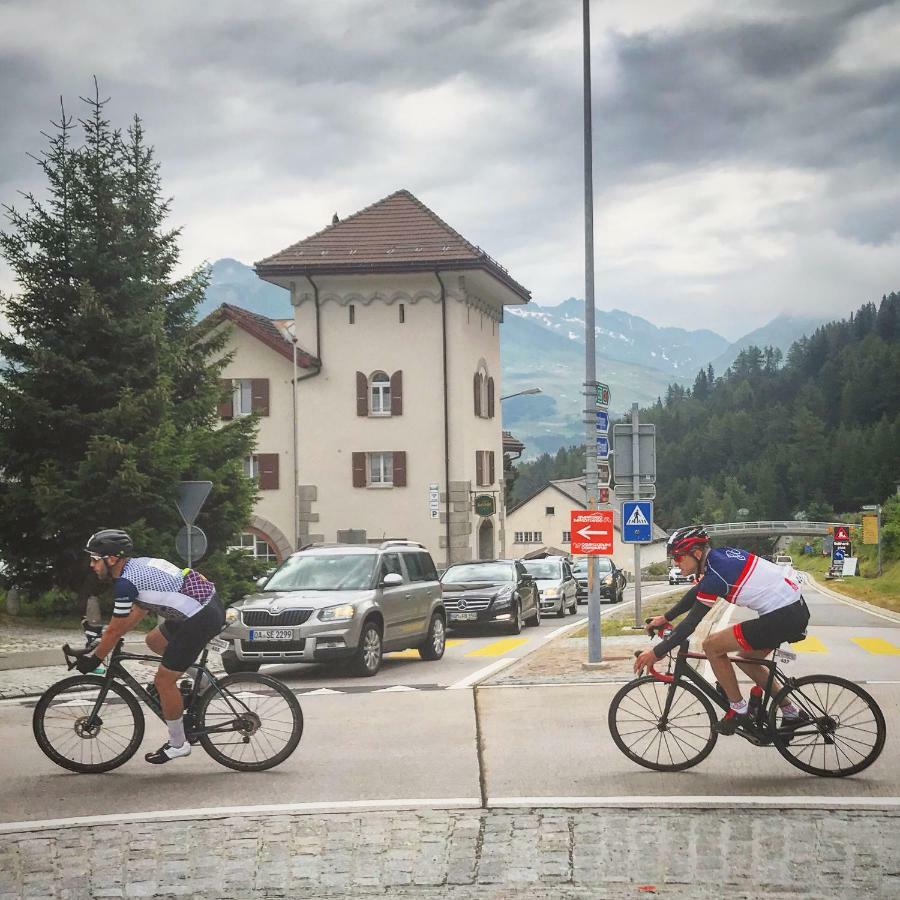 Sust Lodge Am Gotthard Hospental Luaran gambar